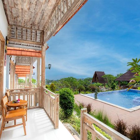 D'Arya Sea View Batununggul Exterior foto