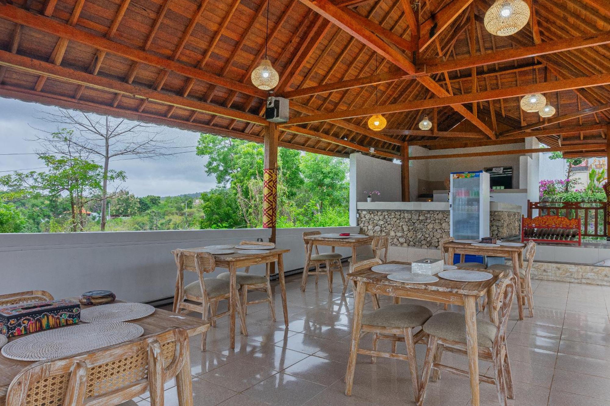 D'Arya Sea View Batununggul Exterior foto